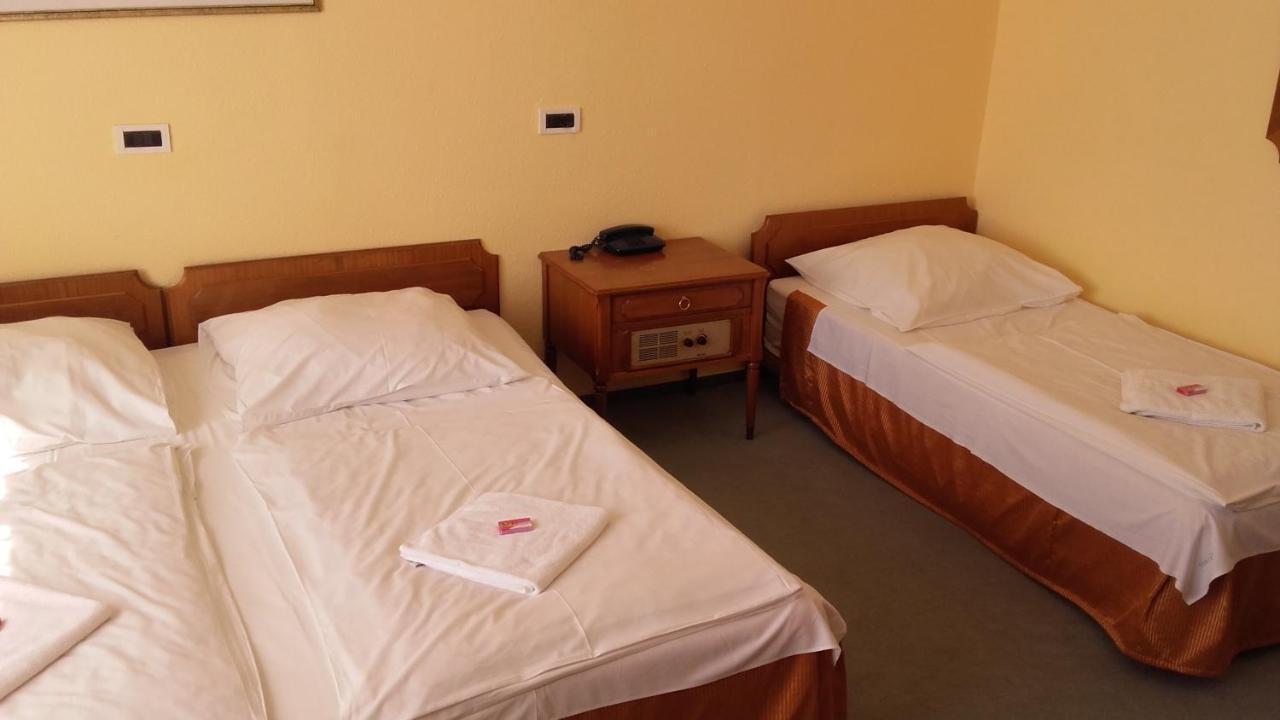 Hotel Central Нагиканиша Екстериор снимка