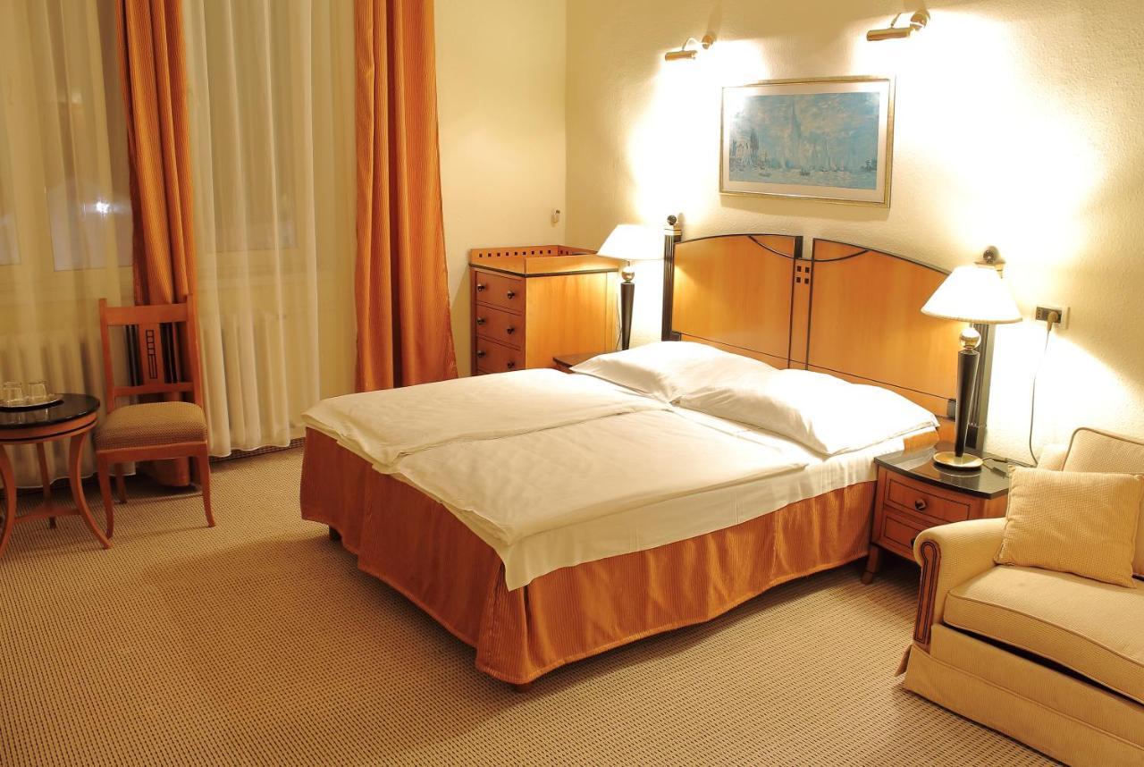 Hotel Central Нагиканиша Екстериор снимка