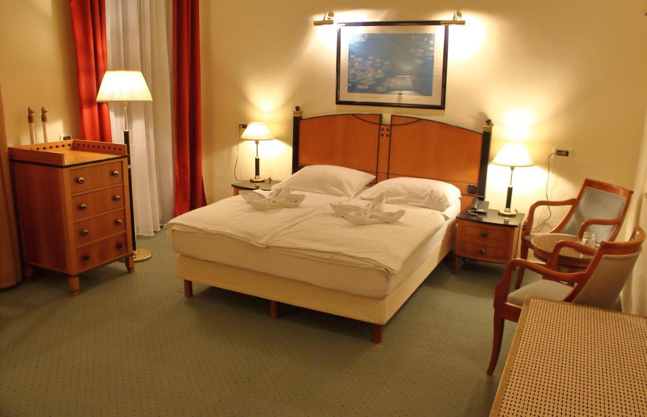Hotel Central Нагиканиша Екстериор снимка