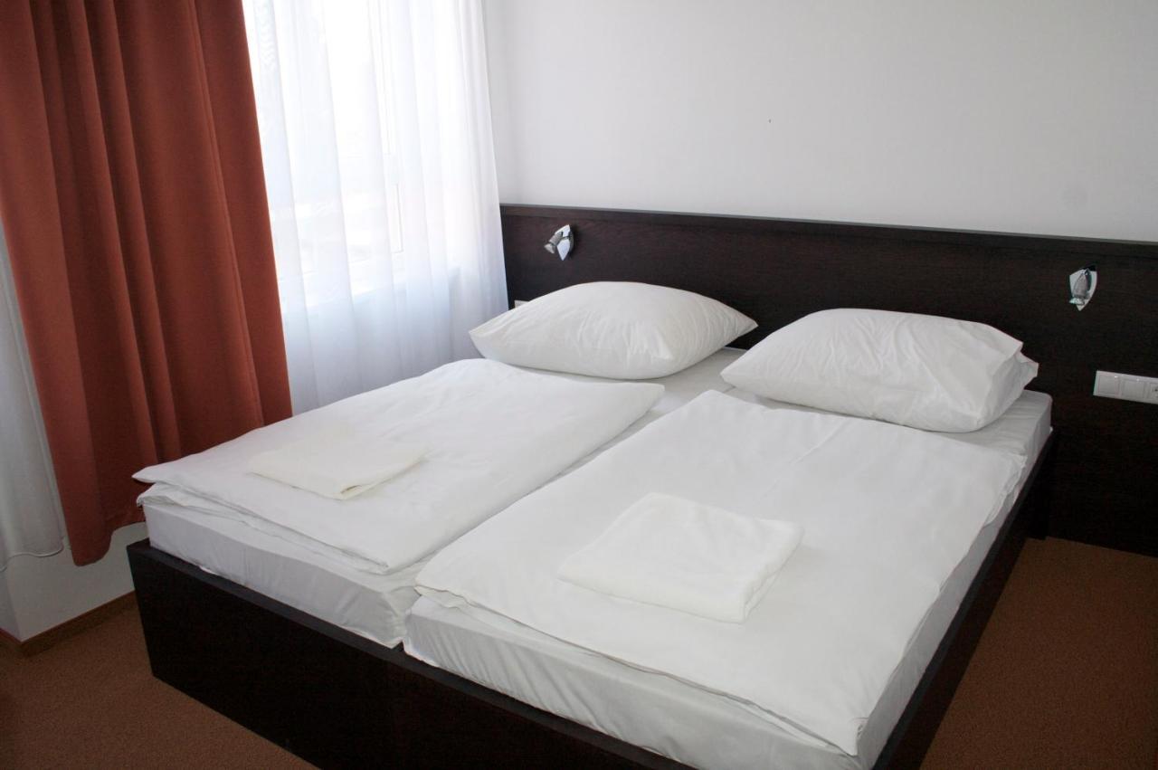Hotel Central Нагиканиша Екстериор снимка