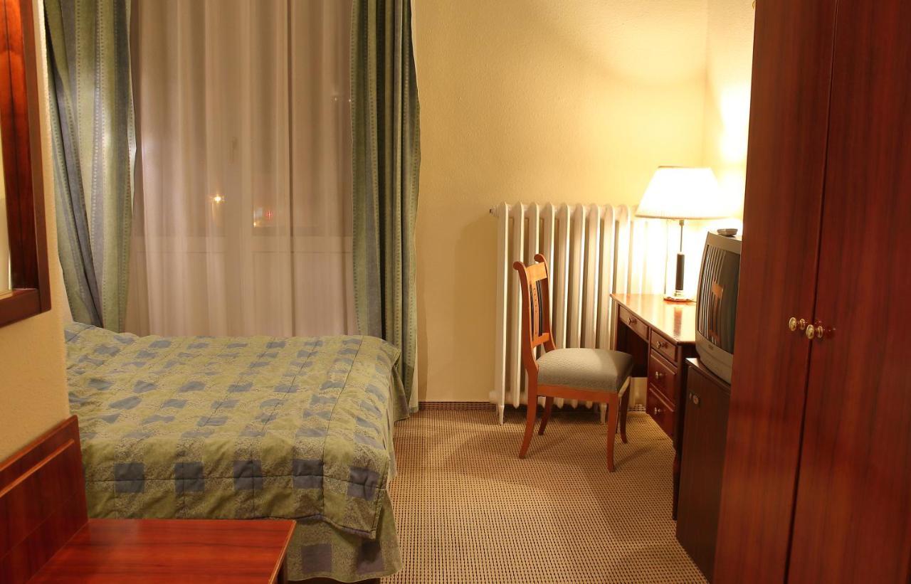 Hotel Central Нагиканиша Екстериор снимка