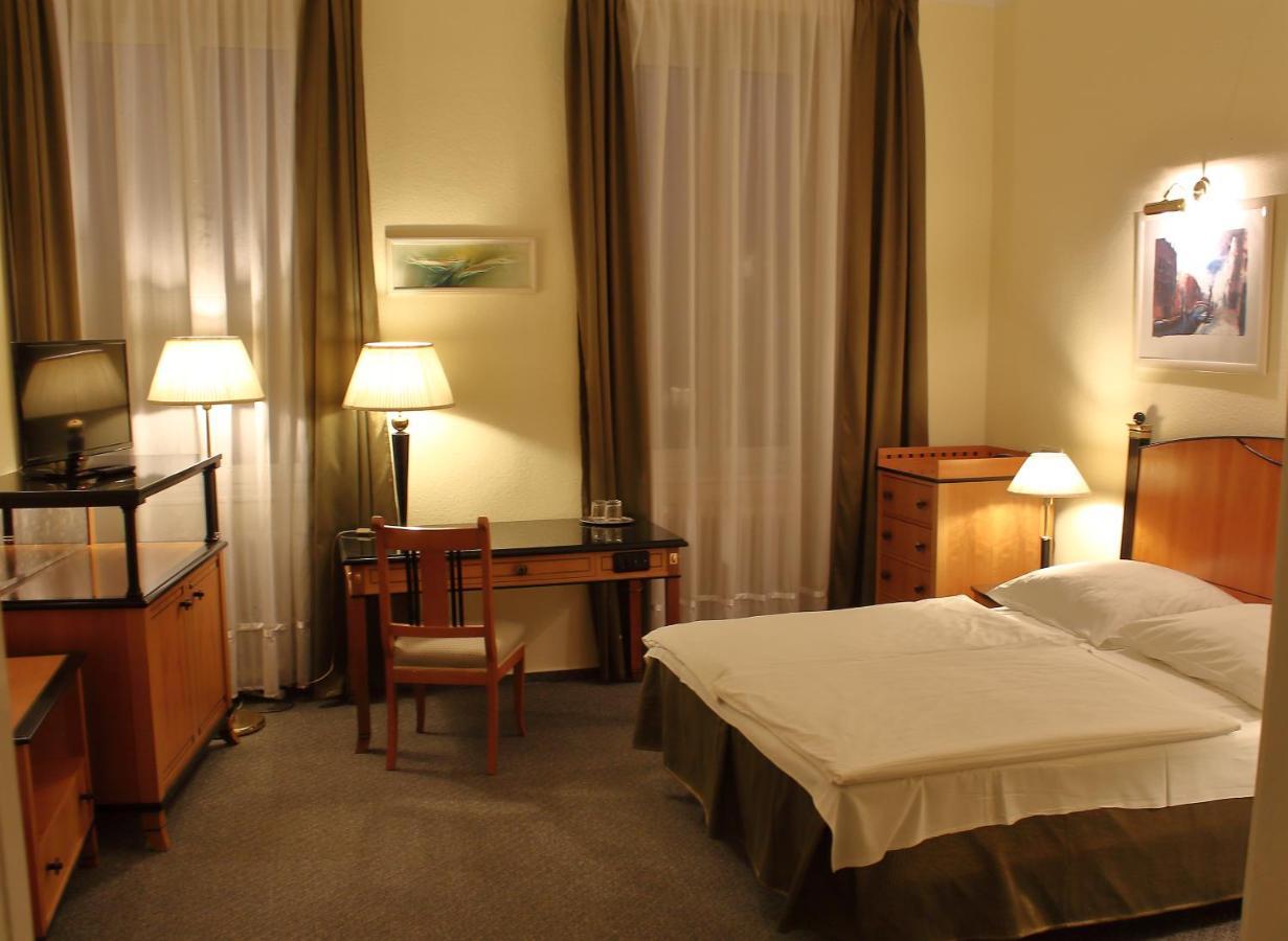 Hotel Central Нагиканиша Екстериор снимка