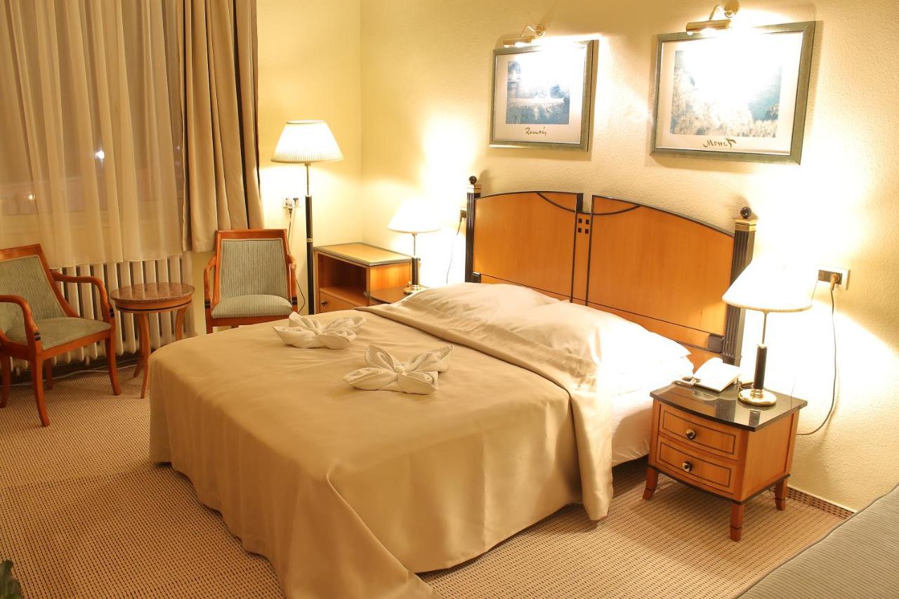 Hotel Central Нагиканиша Екстериор снимка