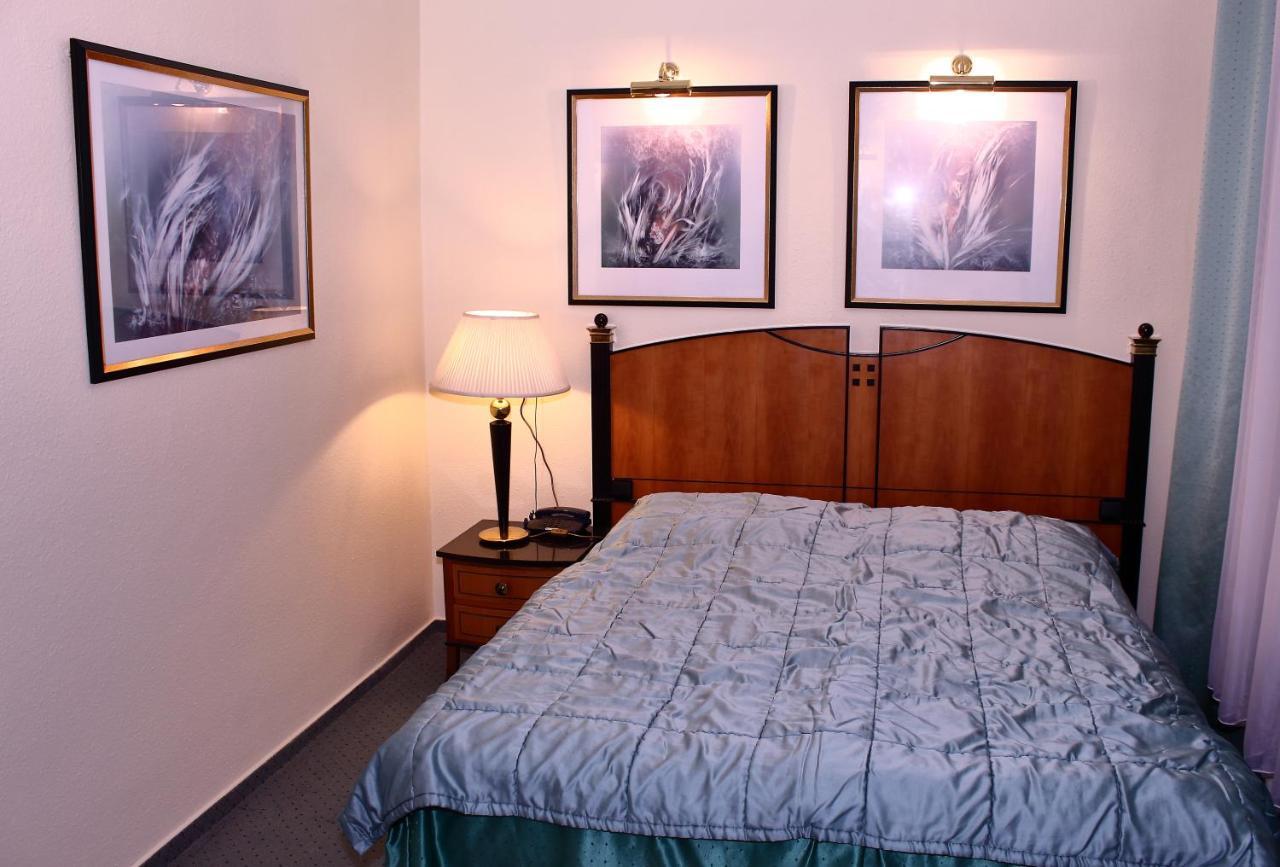 Hotel Central Нагиканиша Екстериор снимка