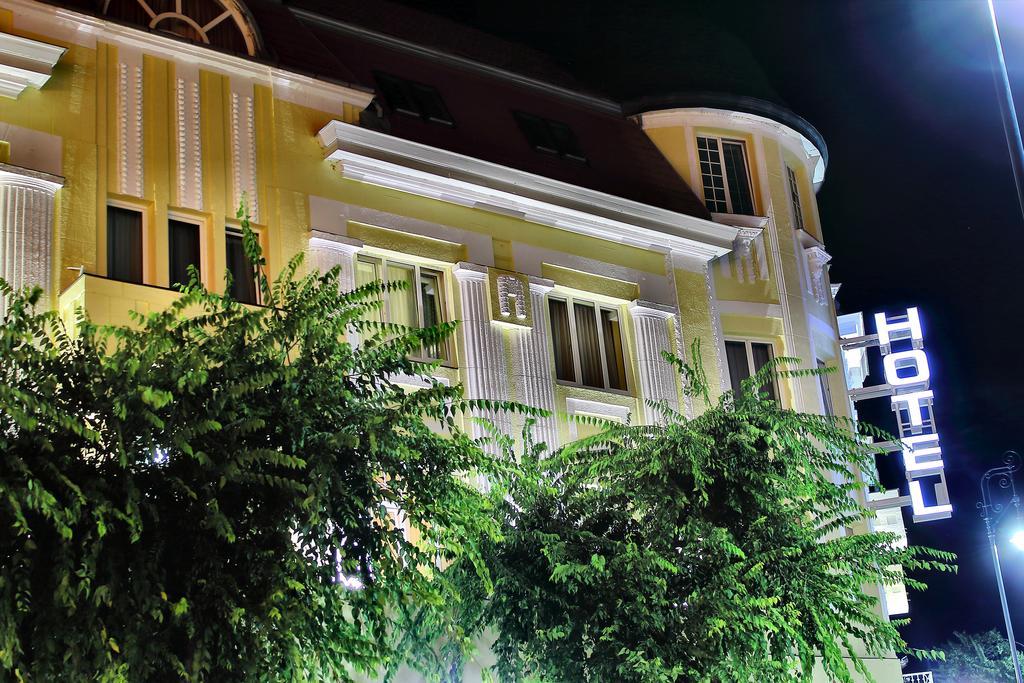 Hotel Central Нагиканиша Екстериор снимка