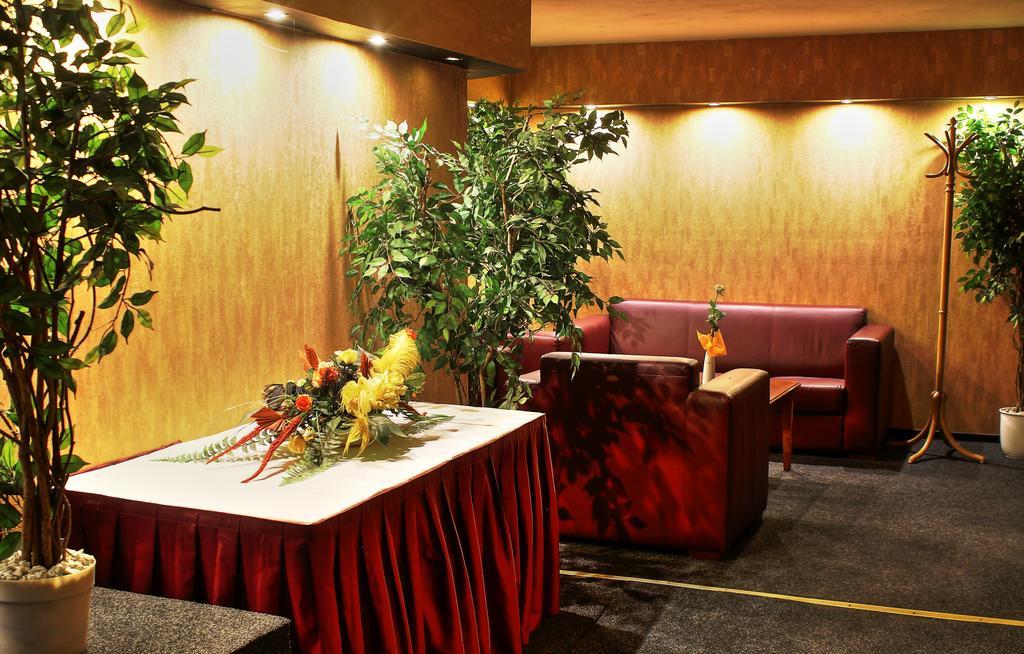 Hotel Central Нагиканиша Екстериор снимка