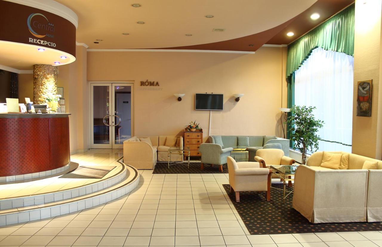 Hotel Central Нагиканиша Екстериор снимка