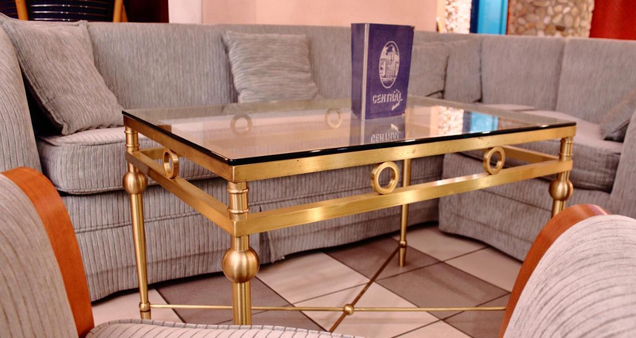 Hotel Central Нагиканиша Екстериор снимка