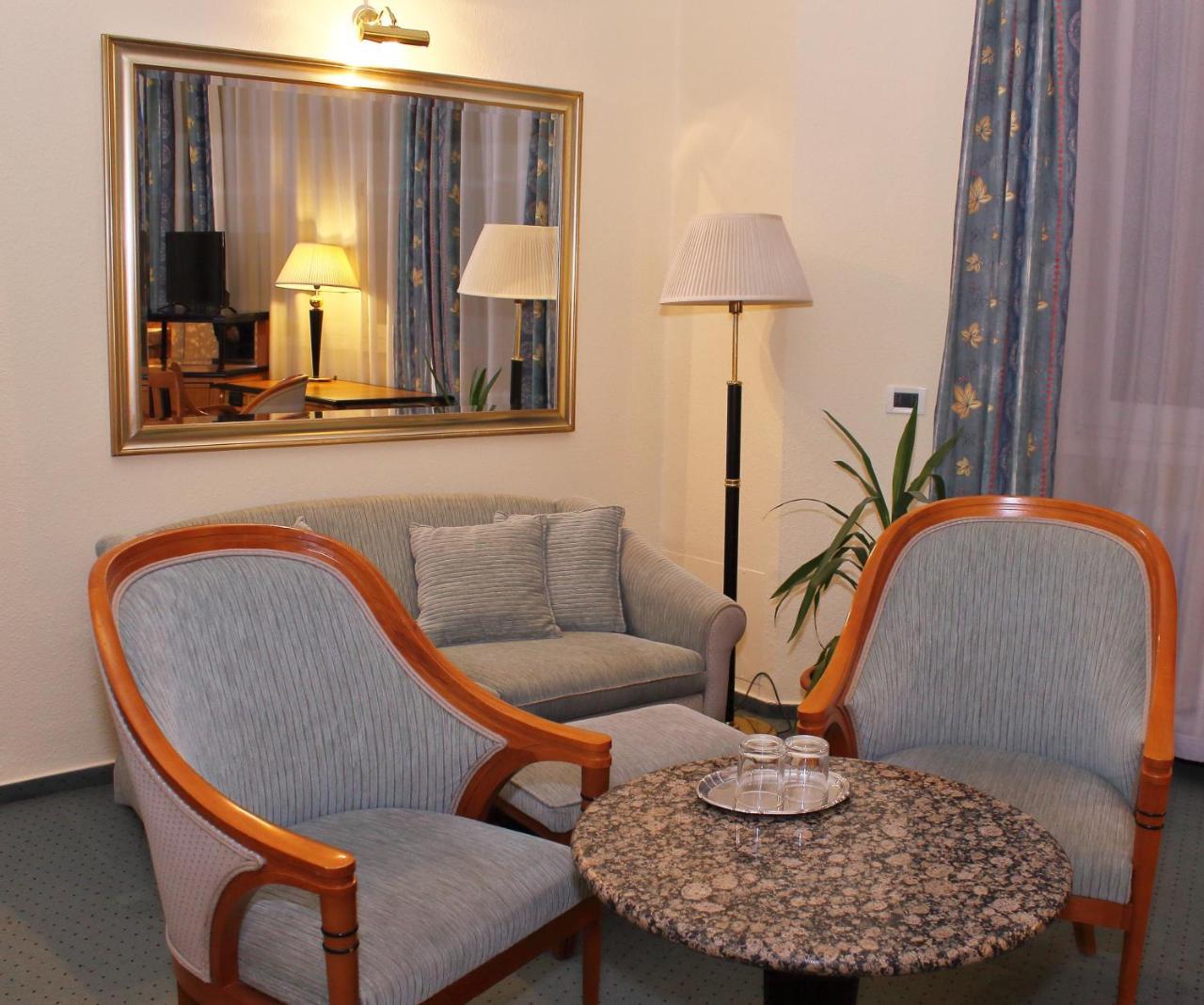 Hotel Central Нагиканиша Екстериор снимка